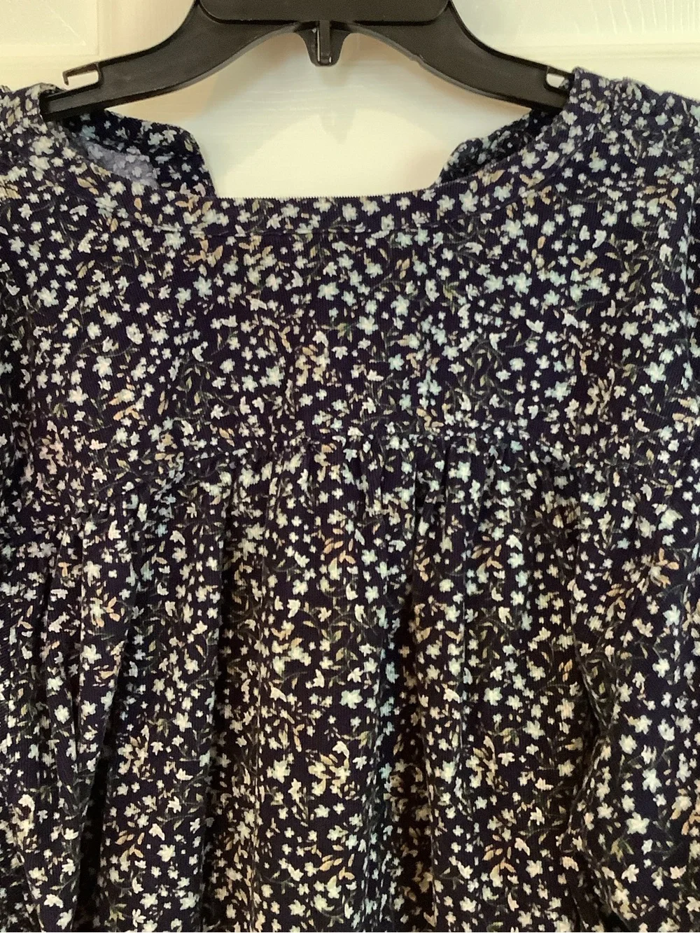 Old Navy Navy Blue Floral Button-Front Blouse